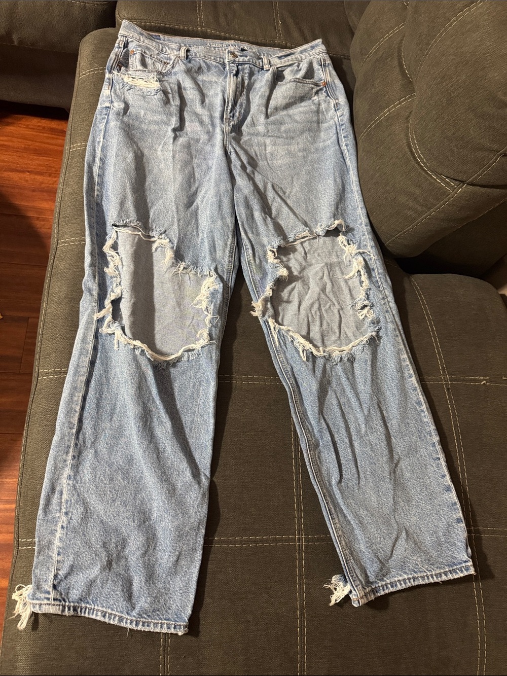 American Eagle Outfitters Light Blue Ripped Jeans